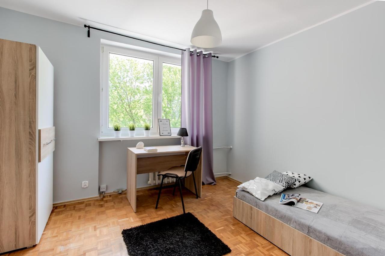 Krzywon 8 Rooms وارسو المظهر الخارجي الصورة