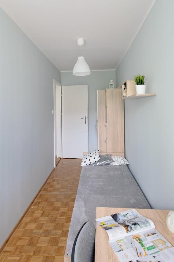 Krzywon 8 Rooms وارسو المظهر الخارجي الصورة
