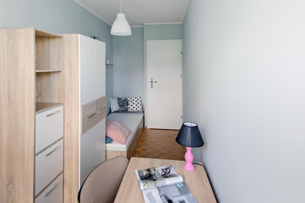 Krzywon 8 Rooms وارسو المظهر الخارجي الصورة