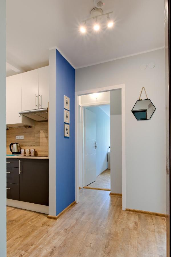 Krzywon 8 Rooms وارسو المظهر الخارجي الصورة