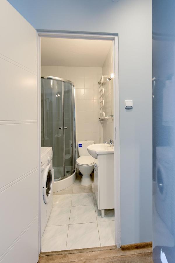 Krzywon 8 Rooms وارسو المظهر الخارجي الصورة